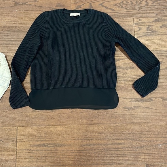 2 Banana Republic Sweaters Size XS - Picture 2 of 7